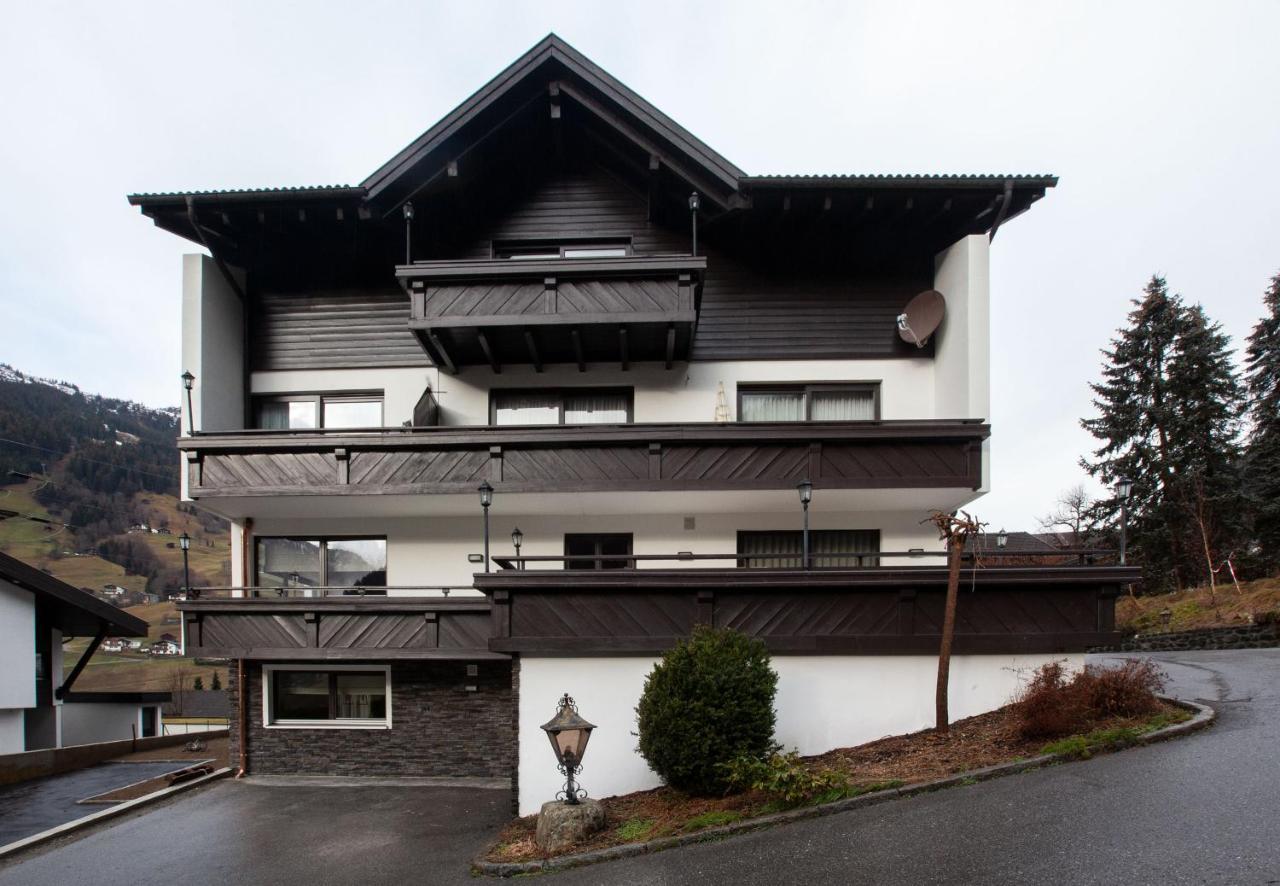 Haus 4 Montafon By Pferd Auf Wolke Lägenhet Gaschurn Exteriör bild