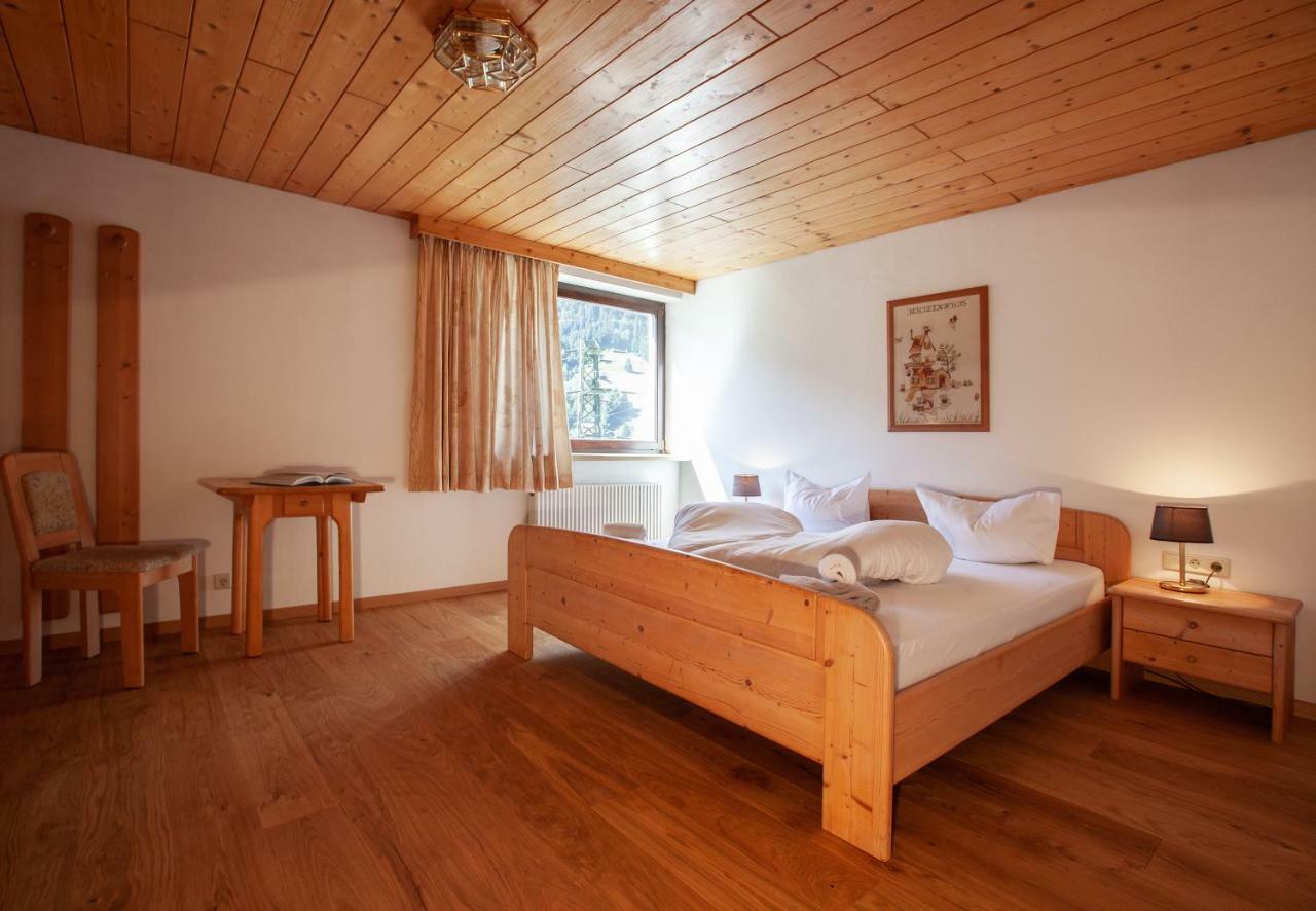 Haus 4 Montafon By Pferd Auf Wolke Lägenhet Gaschurn Exteriör bild
